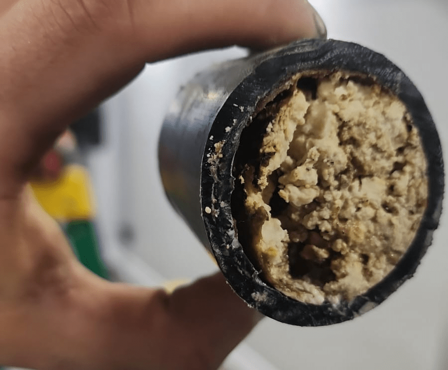 Clogged Kitchen Drain Pipe